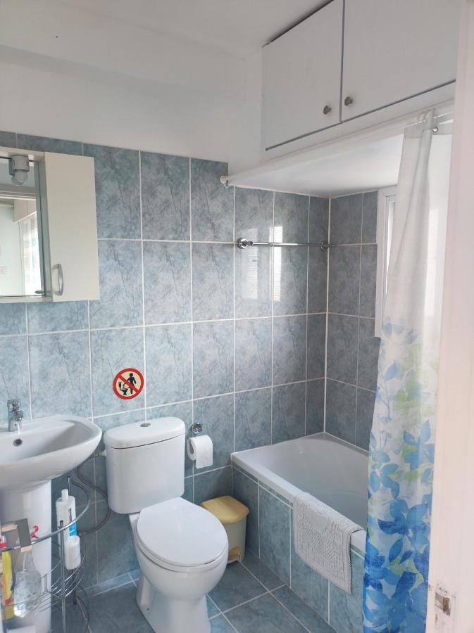 Hawaii Royal Gardens 2 Apartment ลิมาซอล ภายนอก รูปภาพ