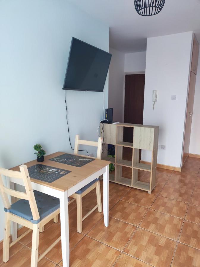 Hawaii Royal Gardens 2 Apartment ลิมาซอล ภายนอก รูปภาพ