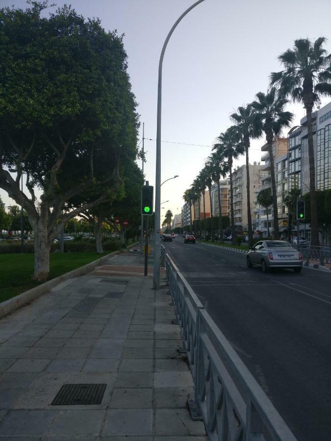 Hawaii Royal Gardens 2 Apartment ลิมาซอล ภายนอก รูปภาพ